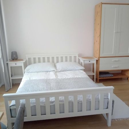 Appartement Pokoje U Bozeny à Ostrowo  Extérieur photo