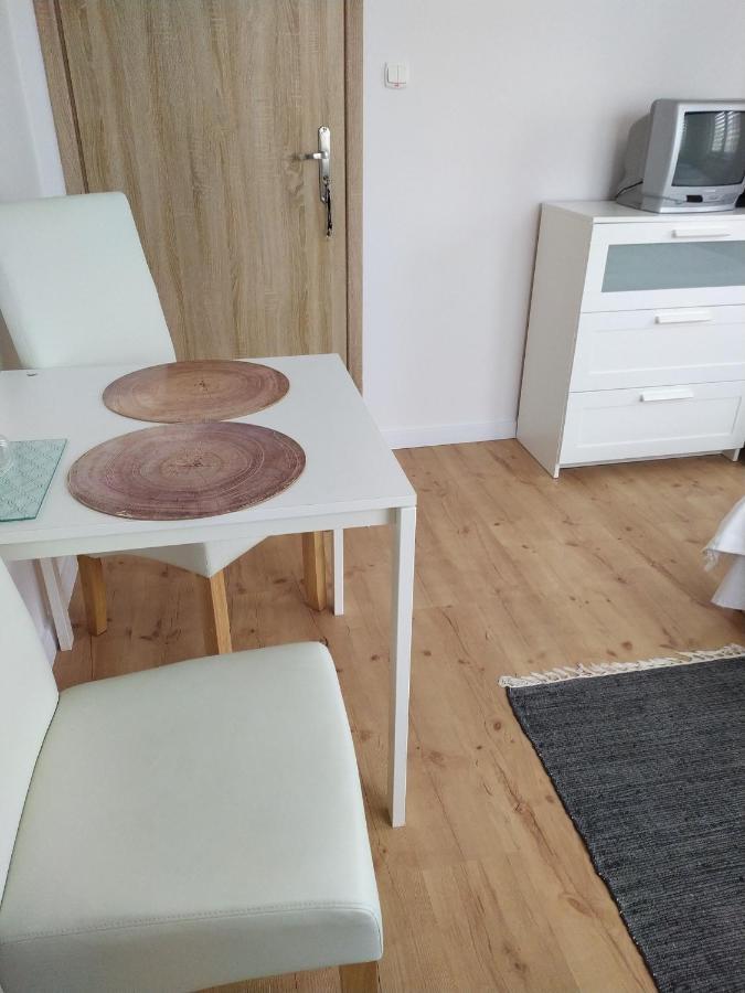 Appartement Pokoje U Bozeny à Ostrowo  Extérieur photo