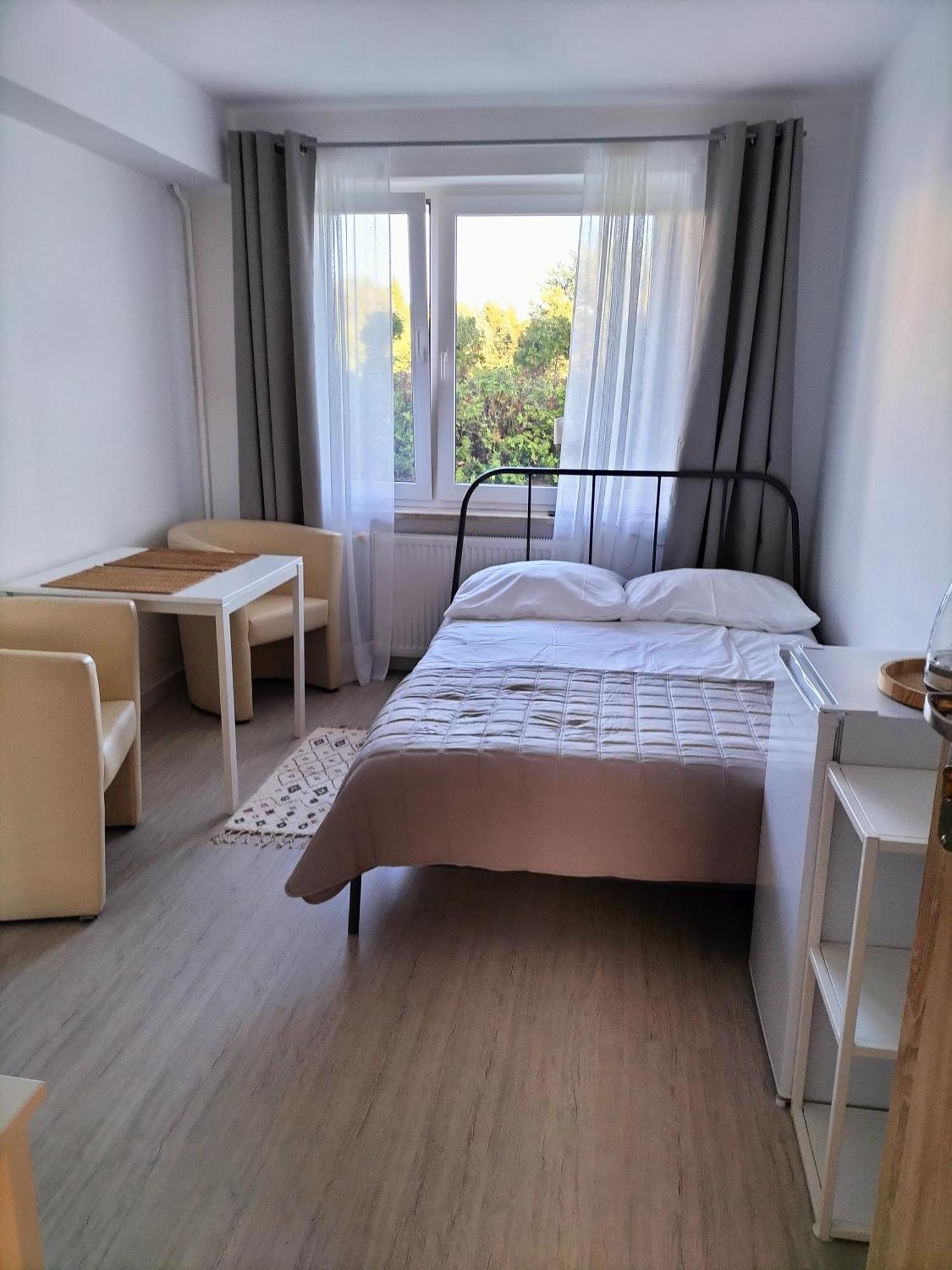 Appartement Pokoje U Bozeny à Ostrowo  Extérieur photo