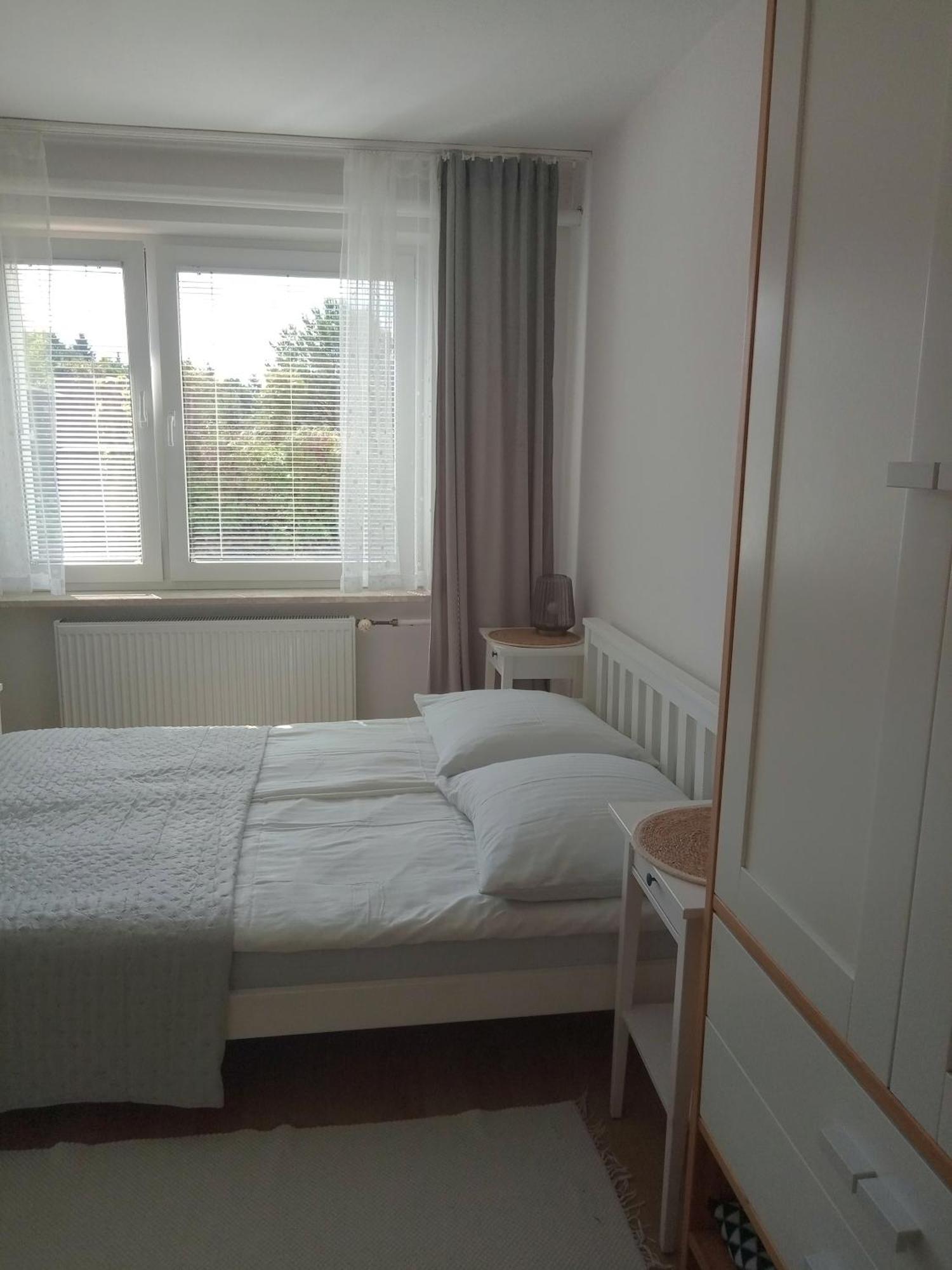 Appartement Pokoje U Bozeny à Ostrowo  Extérieur photo