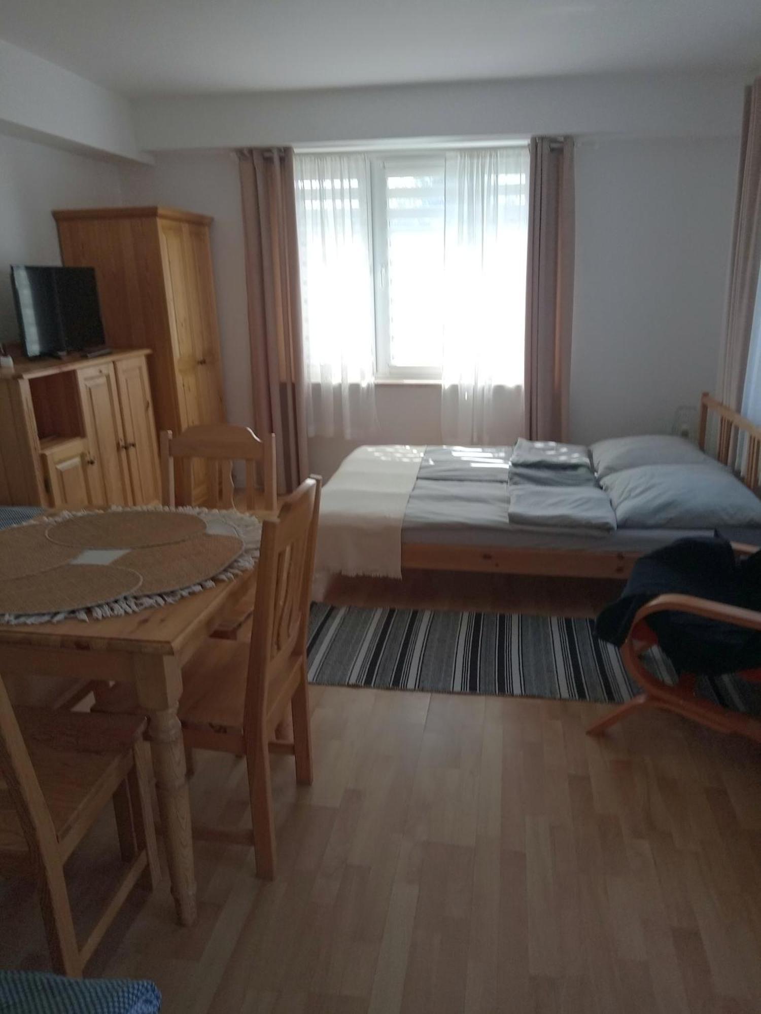 Appartement Pokoje U Bozeny à Ostrowo  Extérieur photo